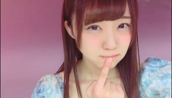 日本23岁女偶像偷名牌外套被捕，认罪理由让人傻眼
