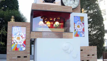 纪念《哆啦A梦》50周年 日本台场安设巨大主题时钟