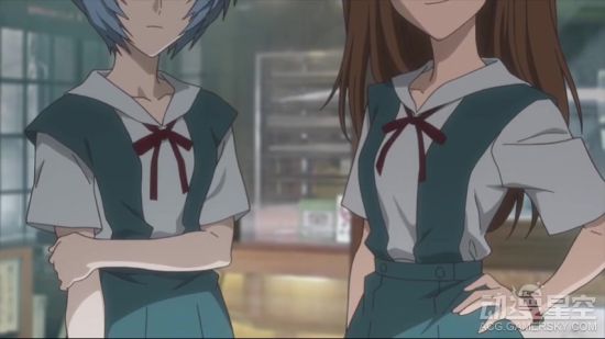 《新干线变形机器人》剧场版联动《EVA》特报 陌生天花板引注目