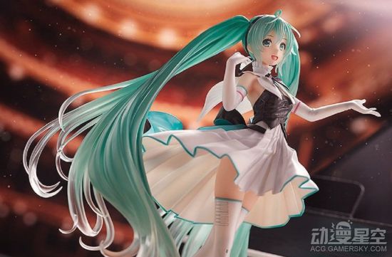 初音未来交响乐2019手办 美背长腿风情万种