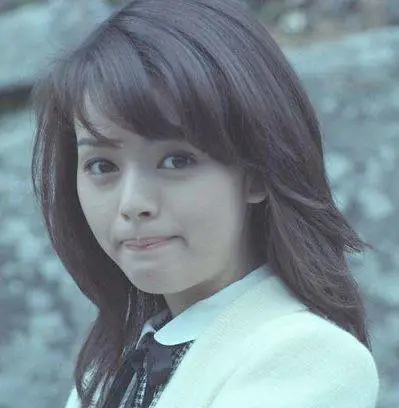 2h：能让你感叹「原来她这么漂亮的啊…」的日本女演员