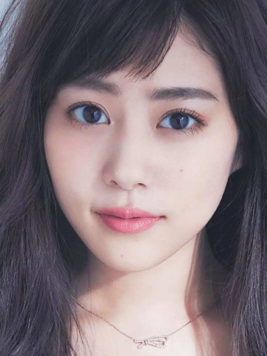 她们的美貌让人感觉高攀不起